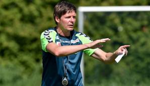 Trainer: Oliver Glasner: Als Spieler eine Ried-Legende (567 Spiele), verscherzte Glasner es sich mit dem Fans nach einem Wechsel zum LASK – eine goldrichtige Entscheidung. Coacht nun Bundesliga-Klub VfL Wolfsburg.