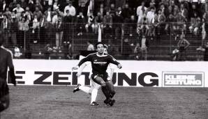 FC Swarovski Tirol - 6 Saisons: Kurzlebig, aber erfolgreich. 1986 übernahm Swarovski die Lizenz von Wacker Innsbruck, änderte die Vereinsfarben auf Blau-Weiß, engagierte Ernst Happel, holte zwei Meistertitel und gab die Lizenz 1992 wieder an Wacker ab.