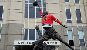 Michael Jordan: Auch die NBA-Legende schlechthin hat eine Statue. Sie steht in Chicago. Der von 1984 bis 2003 aktive Jordan gilt bis heute als bester Basketballspieler aller Zeiten.