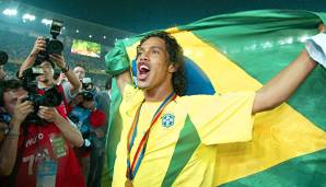 Ronaldinho wurde 2002 mit Brasilien Weltmeister. Er ist einer der Legenden, die bei FIFA World Cup Ultimate Team zur Verfügung stehen.