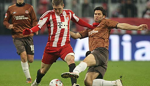 Im Hinspiel hatten Bastian Schweinsteiger und der FC Bayern München wenig Mühe mit St. Pauli