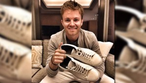 Nico Rosberg präsentiert sein Lieblings-Schuhwerk