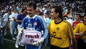 Auch in den 80er Jahren lieferten sich beide Teams heiße Duelle. Bayerns Raimond Aumann und BVB-Spieler Thomas Kroth