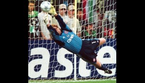 2001: FC Bayern - FC Valencia 5:4 i.E. (0:1, 1:1) - Der Titan wird zum Helden des Spiels und hält drei Elfer. Rehabilitation für 1999