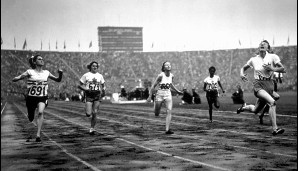 "The flying dutchmam" Fanny Blankers-Koen gewann ebenfalls viermal Gold. Damit ist sie eine der erfolgreichsten Olympionikinnen aller Zeiten
