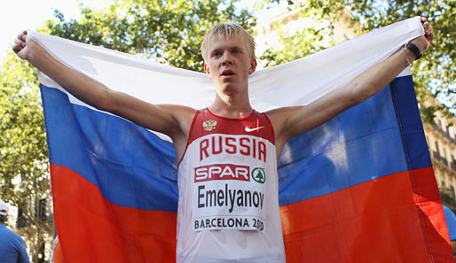 Der erste Sieger: Stanislaw Emeljanow aus Russland gewinnt über 20 Kilometer im Gehen