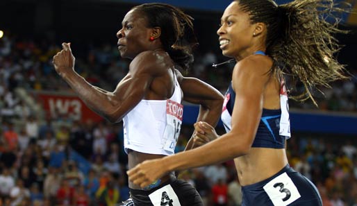 Amantle Montsho (l.) und Allyson Felix lieferten sich im 400-Meter-Finale ein packendes Duell. Die Amerikanerin lief persönliche Bestzeit, musste sich aber doch geschlagen geben