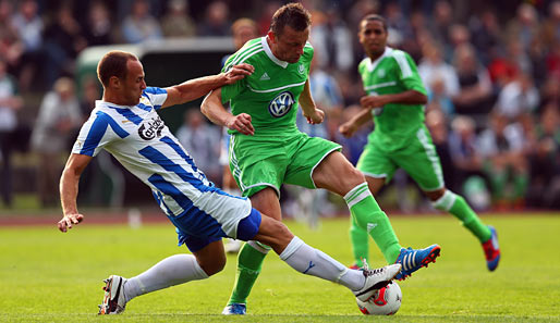 Bei den Bayern nur auf der Bank: Ivica Olic (M.) will in Wolfsburg wieder angreifen. Der Kroate hat einen Vertrag bis 2014