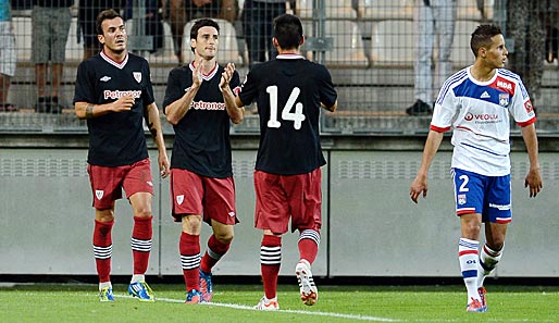 Rang 9: Aduriz (2.v.l.) von Athletic Bilbao (14 Tore)