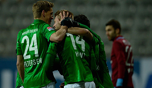 Nach 90 Minuten durfte Bremen über einen 2:0-Sieg jubeln. Damit stehen die Werderaner im Finale des Tuttor-Cups, wo es nun zum Duell mit Bundesligakonkurrent VfL Wolfsburg kommt