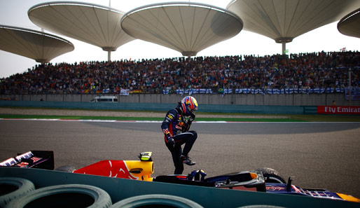 Mark Webber musste seinen Red Bull wie im Qualifying in Kurve 14 abstellen