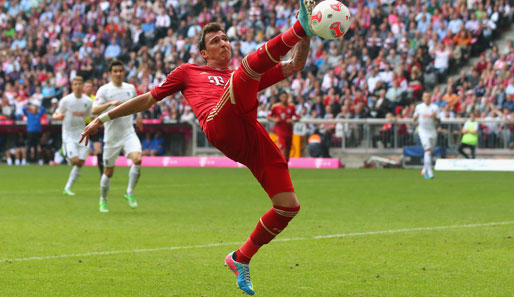 BAYERN MÜNCHEN - SC FREIBURG 1:0: Nachdem er gegen Barcelona noch gesperrt gefehlt hatte, durfte Mario Mandzukic gegen den SC wieder ran - ohne zählbaren Erfolg