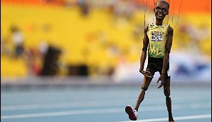 Aber jetzt zum sportlichen Geschehen. Alle Augen waren auf Usain Bolt gerichtet. Der Weltrekordler, also der echte und keine Puppe, verzichtete...
