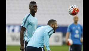 FRANKREICH: Gut lachen hatten die Franzosen um Paul Pogba und Karim Benzema - der Gastgeber ist automatisch qualifiziert