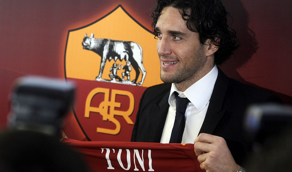 Toni heuerte am 1. Januar 2010 also wieder in Italien an: bei der Roma.