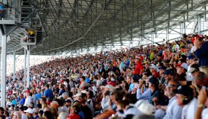 Für die Zuschauer geht es ohnehin nur um eins: Racing. Zum 100. Indy500 kamen über 350.000, mehr als bei den letzten vier Super Bowls zusammen