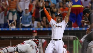 PLATZ 1 - Giancarlo Stanton: Nur einer hat A-Rods zweiten Deal bisher übertroffen: Giancarlo Stanton, der Mega-Power-Hitter der Miami Marlins. Er unterschrieb 2015 für 13 Jahre und unfassbare 325 Millionen Dollar!