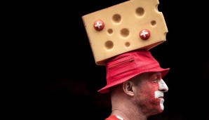 Natürlich, als Schweizer muss man Käse auf dem Kopf tragen
