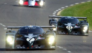 Einzig Bentley und Peugeot stören mit je einem Sieg im Jahr 2003 und 2009 die makellose Serie der Ingolstädter. Von 2000 bis 2014 holt Audi bei 15 24-Stunden-Rennen in Le Mans sagenhafte 13 Siege