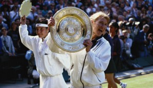 Steffi Graf (17. August 1987, 377 Wochen): An sie kommt keine heran! Deutschlands Tennis-Göttin thronte so lange wie keine Andere an der Spitze - die längste Serie am Stück: 186 Wochen. Um sie einzuholen, bräuchte Kerber etwa 7,4 Jahre!