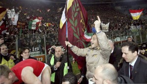 Derbysiege gegen den Erzrivalen Lazio sind für Totti immer ein Feiertag - obwohl er 2006 verletzt nicht mitwirken konnte