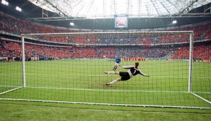 Unvergessen: Sein Elfmeter-Lupfer im EM-Halbfinale 2000 gegen die Niederlande. Italien kam weiter und scheiterte im Finale an Frankreich