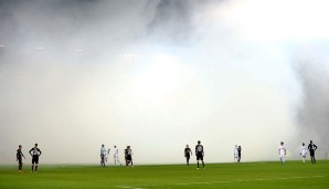 FC ST. PAULI - HERTHA BSC 0:2: Auch in Hamburg war die Hölle los. Im Millerntor-Stadion sah es zumindest nach Hölle aus