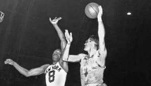 GEORGE MIKAN (1948-1956) – Team: Lakers – Erfolge: 5x BAA/NBA Champion, 4x All-Star, 6x First Team, 1x All-Star Game MVP.