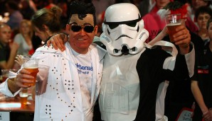 Elvis trifft auf Star Wars! Der King und Storm Trooper geben wirklich ein gutes Bild ab