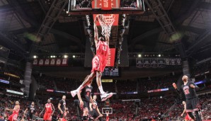 Dafür bekam er im Gegenzug Corey Brewer und First Rounder aus Houston