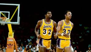 Kareem Abdul-Jabbar! All-Time Scoring Leader und fünffacher Champion der Lakers. Sie holten ihn 1975 per Trade aus Milwaukee - u.a. für Elmore Smith, Brian Winters und Dave Meyers. Es war der vielleicht einseitigste Trade der NBA-Geschichte.
