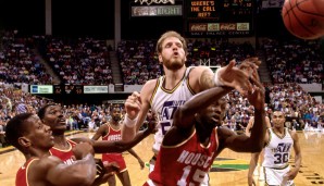 Hakeem Olajuwon? Dwight Howard? Hassan Whiteside? Alles quatsch - in der Saison 1984/85 legte Mark Eaton durchschnittlich 5,6 Blocks pro Spiel auf. Unantastbar!