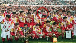 Im Februar 1995 unterschrieb er beim japanischen Erstligisten Nagoya Grampus, den er eineinhalb Jahre lang trainieren sollte. Zu bejubeln gab's den japanischen Pokal (Emperor's Cup) und den J-League Super Cup.