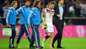 8. September 2014: Reus ist keine vier Wochen wieder auf dem Damm, da passiert ausgerechnet im Dortmunder Stadion das: Außenbandanriss im Sprunggelenk während des Länderspiels gegen Schottland. Ausfallzeit: 28 Tage.