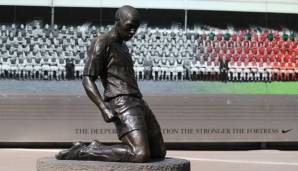 Thierry Henry: Eine Skulptur des Franzosen darf vor der Spielstätte der "Gunners" natürlich nicht fehlen. Henry erzielte in 369 Pflichtspielen für Arsenal 226 Tore und ist damit bis heute der Rekordtorschütze des Klubs.