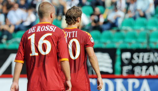 Heute ist neben Totti Daniele De Rossi die Identifikationsfigur des Klubs. Er wird nach Tottis Karriereende das Kapitänsamt übernehmen