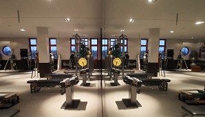 Das Leistungszentrum enthält ein voll ausgestattetes Fitnesscenter
