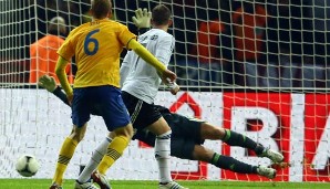 OKTOBER: Ein historischer Kollaps der deutschen Nationalmannschaft: Gegen Schweden verspielte die Löw-Elf eine 4:0-Führung