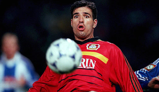 Von 1997 bis 2002 schnürte Paulo Rink die Leverkusen-Schuhe. Stationen in Nürnberg und Cottbus folgten. Insgesamt machte er 119 Spiele und 35 Tore
