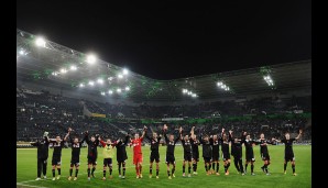 ...der Leverkusen am Ende allen Grund verschaffte, ausgiebig mit den mitgereisten Fans zu feiern