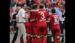 Roger Schmidt und seine Elf schwimmen weiter auf der Erfolgswelle: Fünftes Pflichtspiel, fünfter Sieg. Bayer jagt Bayern...