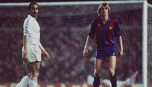 Stielike bekam es in seiner Zeit auch mit Bernd Schuster und dem FC Barcelona zu tun. Später sollte Schuster selbst das weiße Trikot tragen