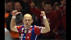 Und wer brachte die Bayern dann in Führung? Arjen Robben natürlich - der beste Freund des BVB
