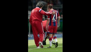 Früher Schock für die Bayern: Capitano Philipp Lahm musste schon früh raus, für ihn kam Franck Ribery