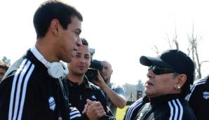 Maradona machte eine einjährige Pause. Im August 2013 schloss er sich dem argentinischen Fünftligisten Deportivo Riestra auf ehrenamtlicher Basis als Mentaltrainer an.