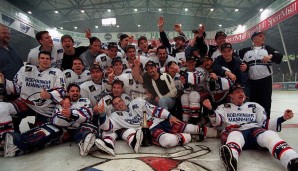 Und wieder die Adler: 1998 mussten die Eisbären in der Finalserie dran glauben - bis auf ein spektakuläres 8:7 in Spiel 3 gab es für die Hauptstädter nichts zu feiern