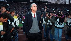 RANG 15 - Franz Beckenbauer (Januar 1994 - Juni 1994 & April 1996 - Mai 1996): 17 Spiele (10 S - 2 U - 5 N) Punkteschnitt: 1,88