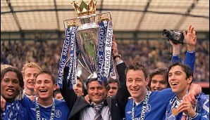 Mit den Blues wird Mourinho Meister (2005, 2006), Pokalsieger (2007), Liga-Pokalgewinner (2005, 2007) und Supercup-Gewinner (2005)