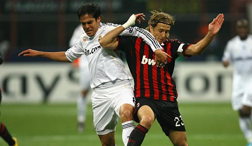 Für Kaka (l.) ein besonderes Spiel: 2009 tritt er mit Real Madrid in der Gruppenphase der Champions Leaue gegen seine alte Heimat Milan an