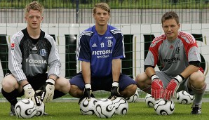 2005 wurde Neuer (M.) dann zu den Profis der Schalker hochgeholt. Ob Frank Rost (r.) damals bereits wusste, dass der Typ neben ihm sein Nachfolger werden sollte?